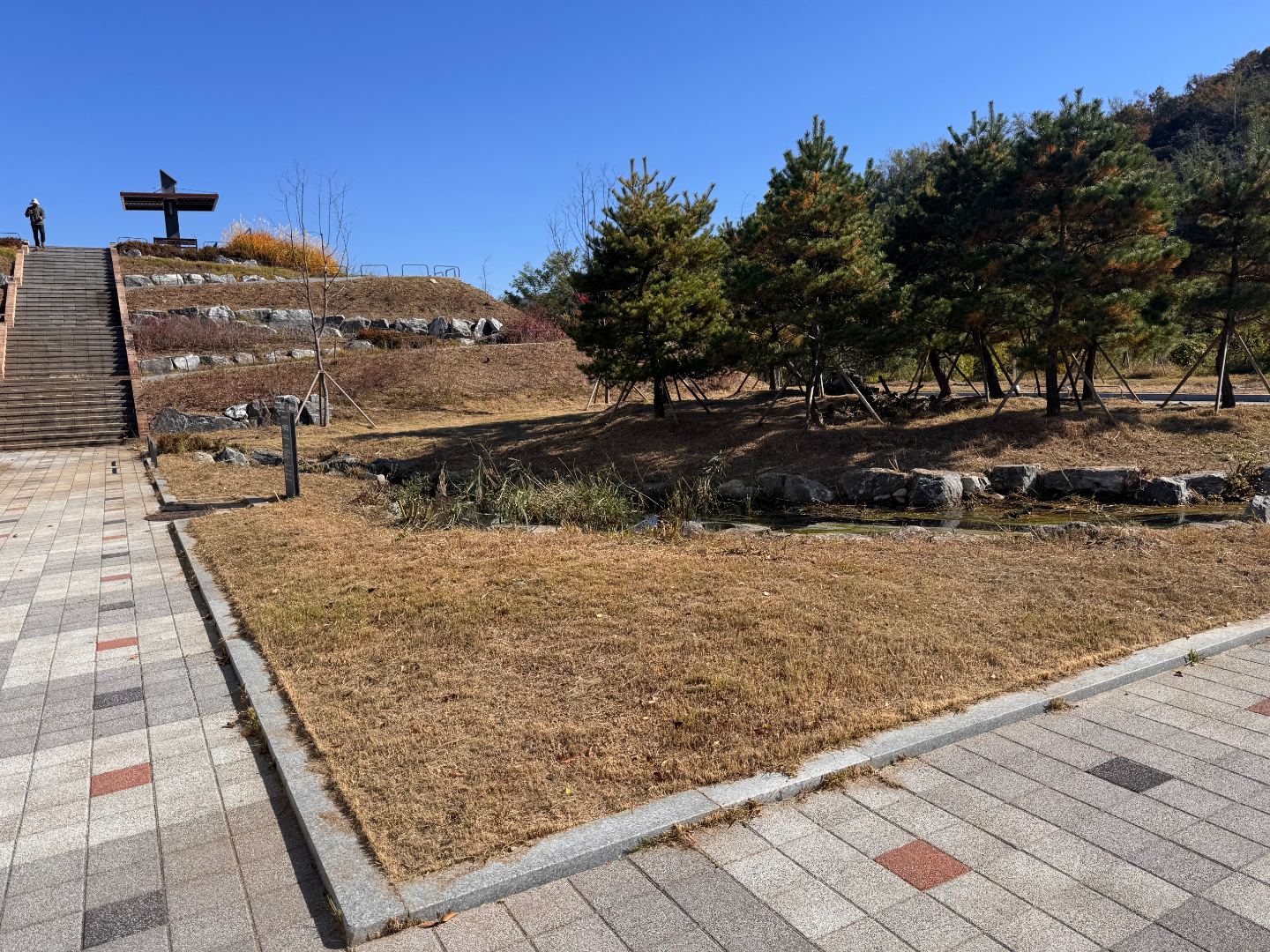 GS건설 하수처리시설 부지내 조경관리 4